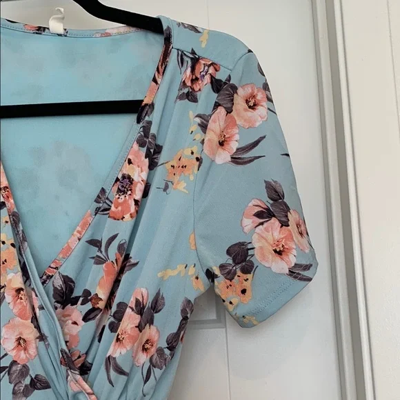 Maternity Pinkblush Floral Wrap dress - Picture 7 of 10